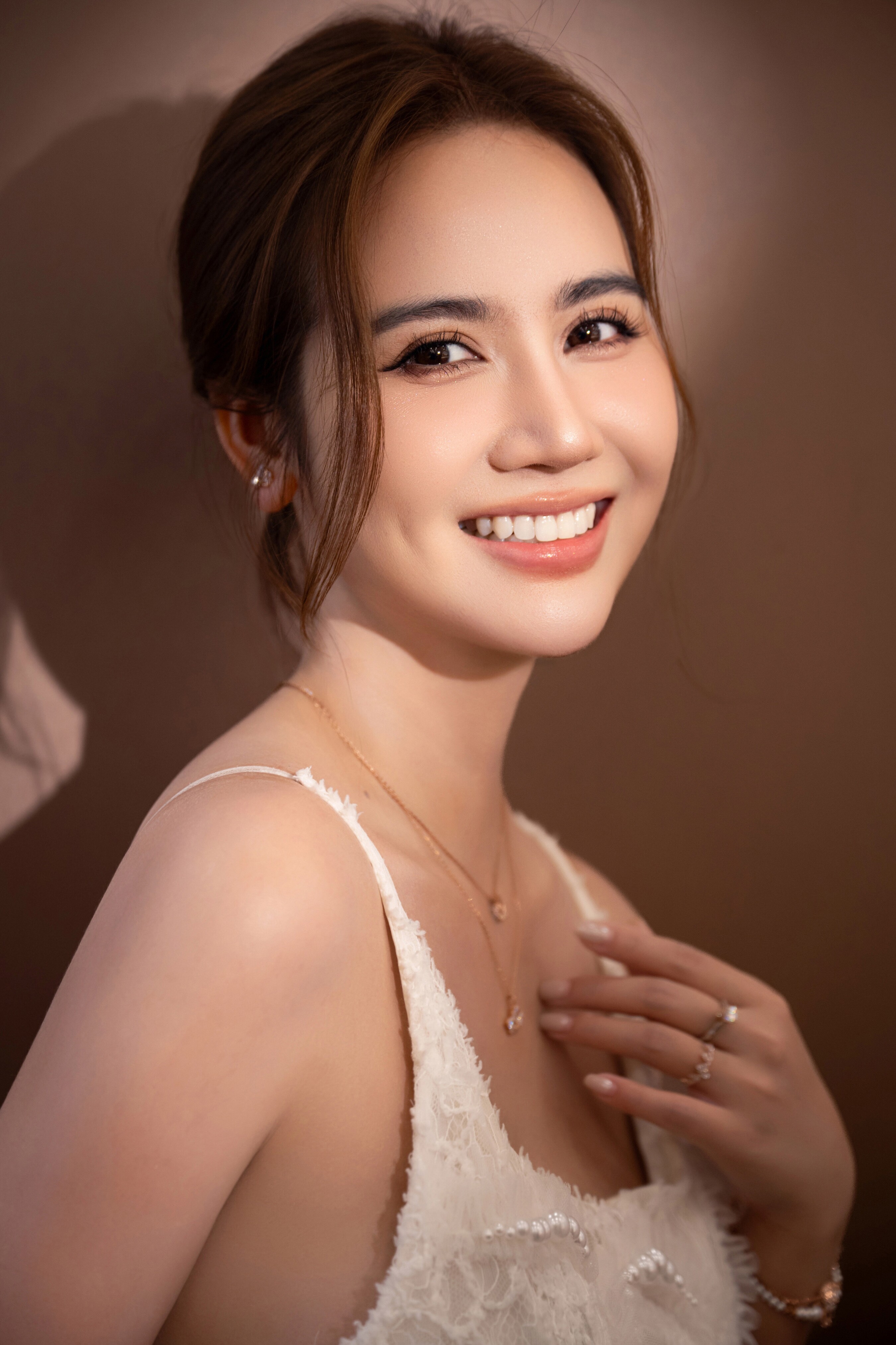 Huyền Lizzie mang &#34;những nỗi đau năm xưa&#34; vào Cách Em 1 Milimet, thừa nhận ngoài đời làm mẹ &#34;khét lẹt&#34; - 3