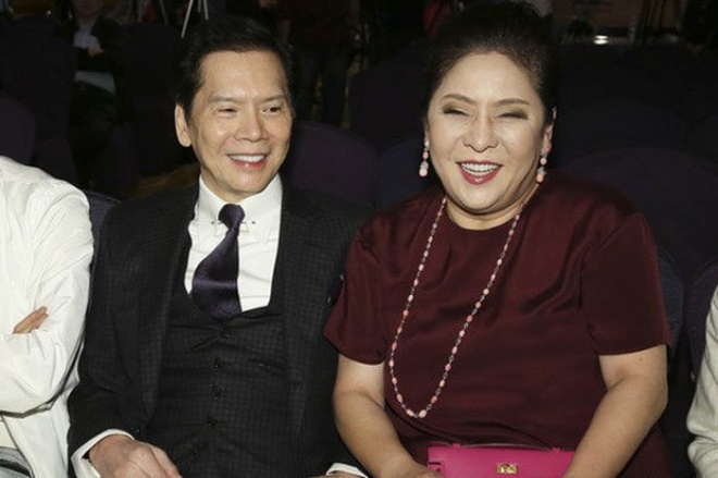 Đừng trông mặt bắt hình dong, &#34;ngọc nữ&#34; lộ mặt thật: Luộm thuộm, đi cả giày lên thảm, khác xa hình ảnh trên phim - 11