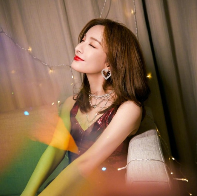 Nữ MC tài danh sở hữu 8 nhà hàng, mang tiếng &#34;thánh ở bẩn&#34; showbiz vì quần áo ngâm cả tuần - 5