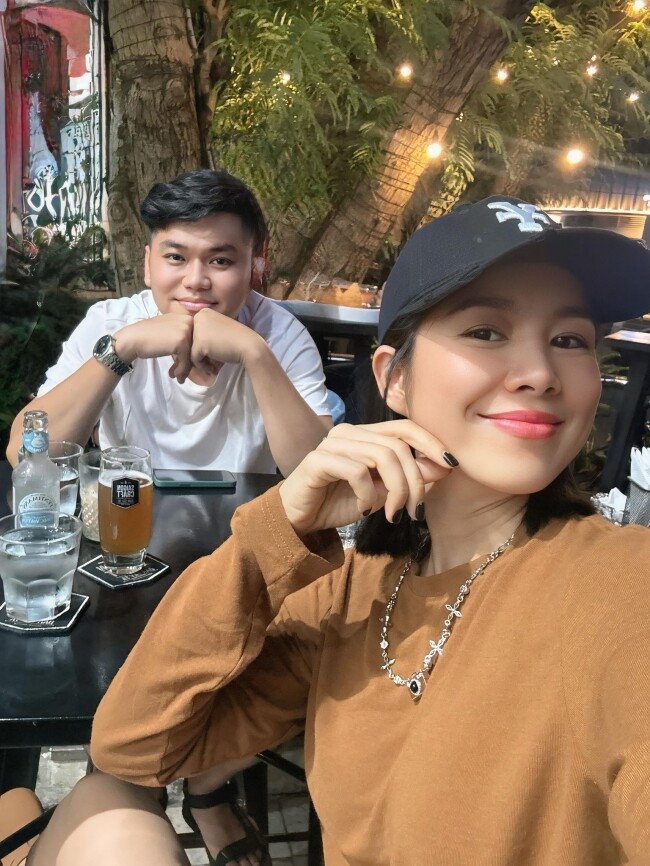 Lê Phương: &#34;Ngoài xã hội, có thể anh Kiên không nổi bật nhưng trong nhà, anh ấy chính là trụ cột tinh thần&#34; - 7