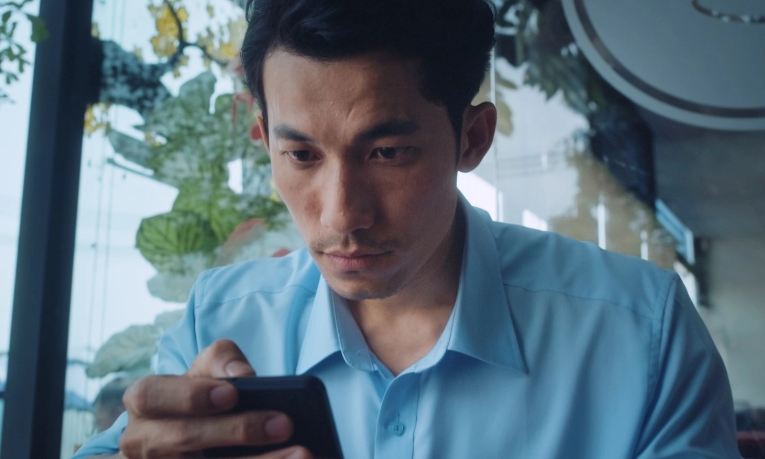 Liên Bỉnh Phát từng làm hướng dẫn viên du lịch, phải ăn mì gói trừ bữa, nay "đổi đời" khi thành Thị đế Kim Chung - 4