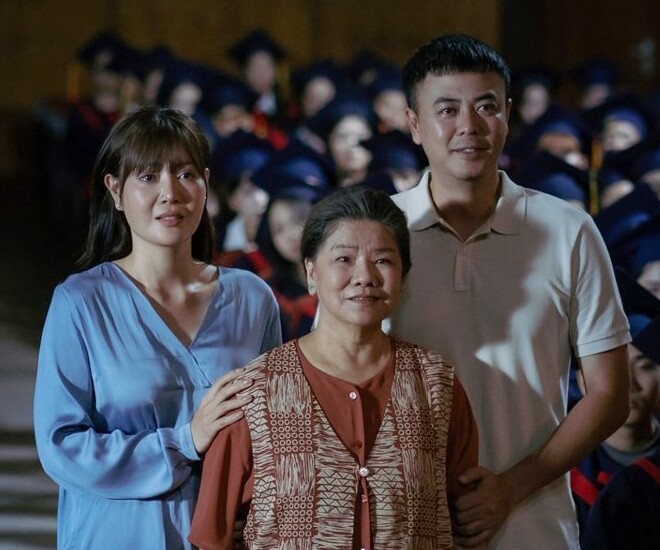 “Mẹ chồng” Thanh Hương 60 năm đứng trên sân khấu, là chủ tịch quyền uy, sống an nhiên bên chồng và 10 người cháu - 1