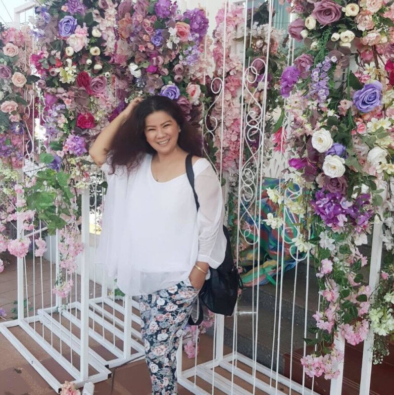 “Mẹ chồng” Thanh Hương 60 năm đứng trên sân khấu, là chủ tịch quyền uy, sống an nhiên bên chồng và 10 người cháu - 4