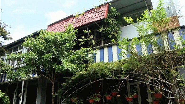 “Mẹ chồng” Thanh Hương 60 năm đứng trên sân khấu, là chủ tịch quyền uy, sống an nhiên bên chồng và 10 người cháu - 11