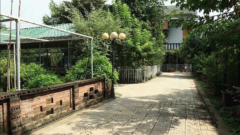 “Mẹ chồng” Thanh Hương 60 năm đứng trên sân khấu, là chủ tịch quyền uy, sống an nhiên bên chồng và 10 người cháu - 10