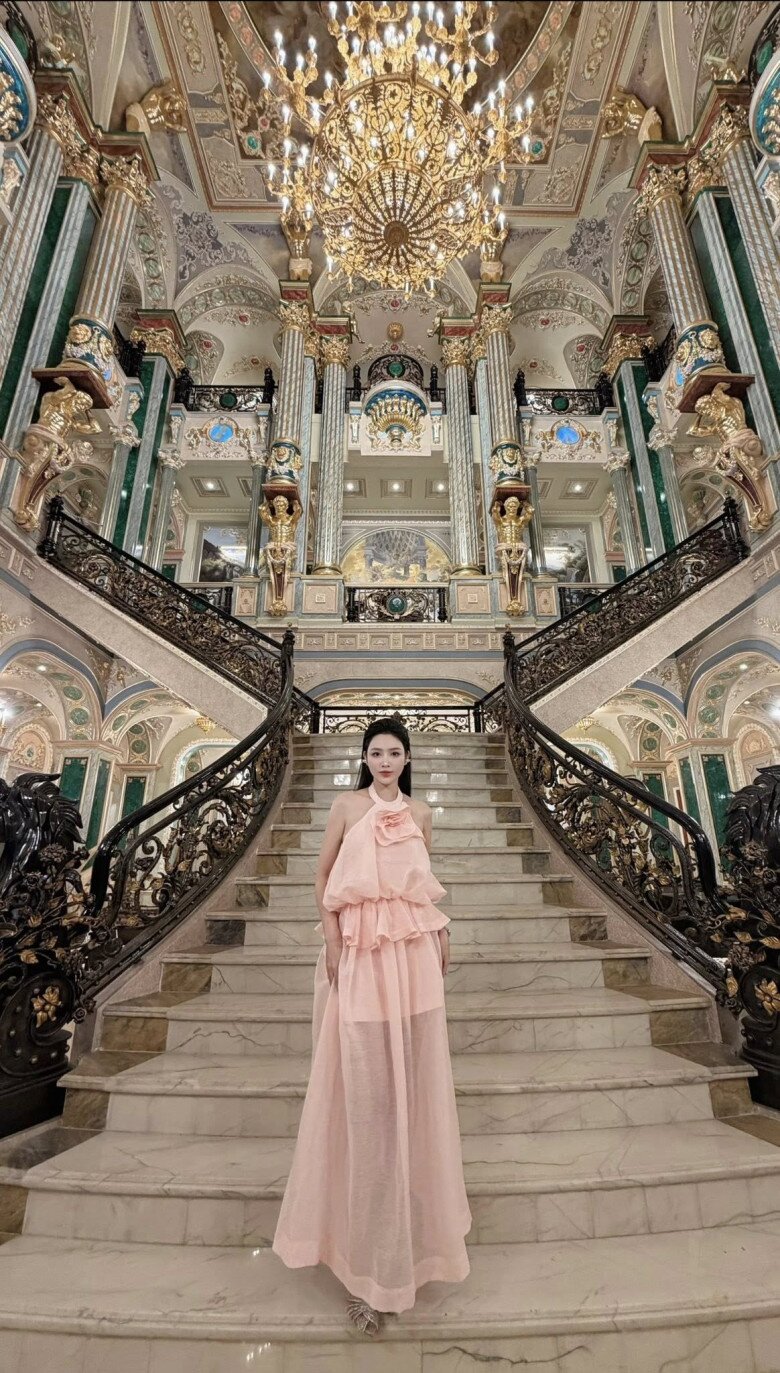 Mỹ nhân phim hài Tết khiến Quang Tèo "si mê", 24 tuổi đã sở hữu tài sản lớn, ngày càng xinh đẹp - 9