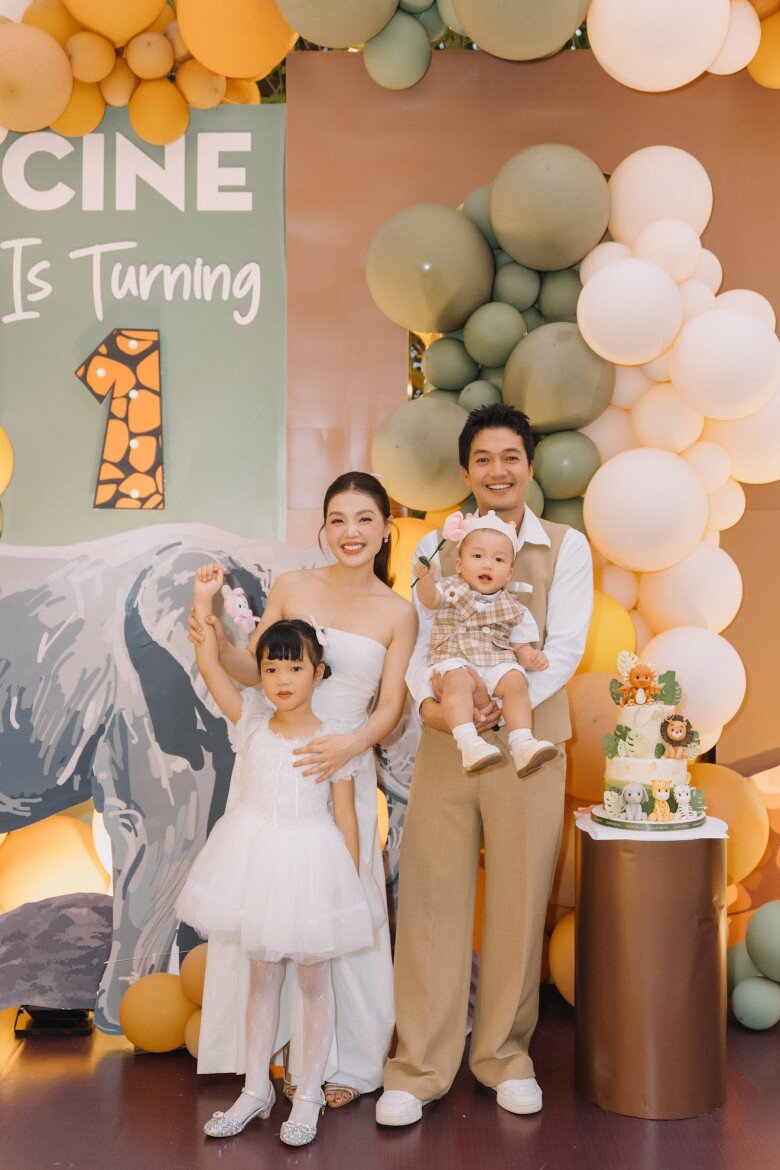 Nam diễn viên đóng "tằng tằng" toàn bom tấn, cát-xê bỏ túi 1 tỷ đồng/phim nhưng đều đưa hết cho vợ - 4