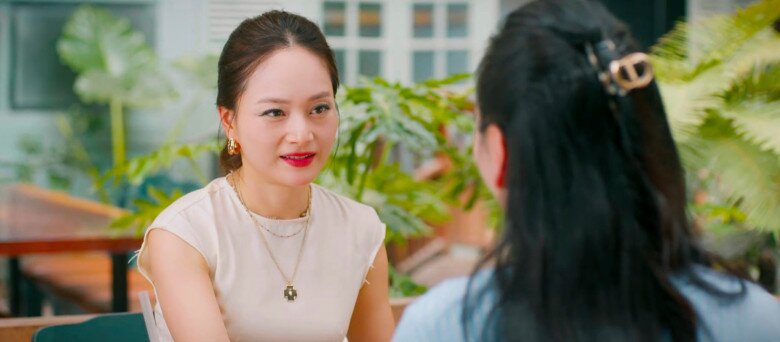 Phản ứng của Lan Phương khi bị Doãn Quốc Đam bóp cổ không nằm trong kịch bản phim giờ vàng - 3