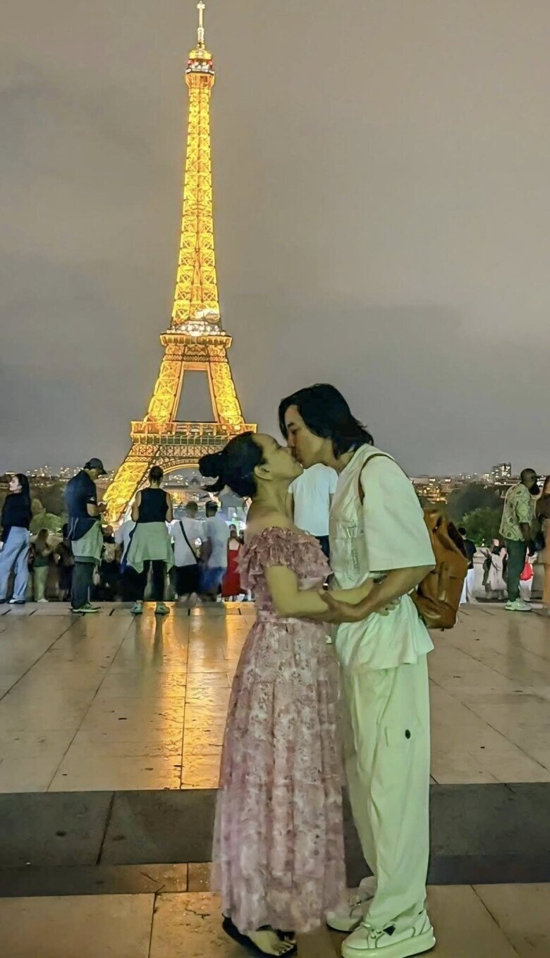 Việt Hương sướng vì cưới được "người đàng hoàng", dặn Hoài Phương: "Ông mà bỏ tôi sớm là tôi kiếm trai 6 múi liền" - 10