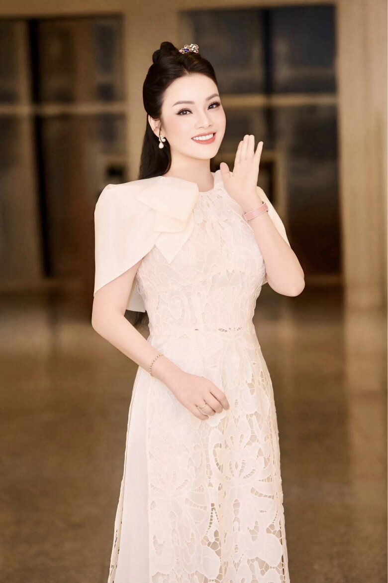 2 nữ nghệ sĩ là Phó Giáo sư - Tiến sĩ: Người làm Trưởng khoa trẻ đẹp, người sống cực kín tiếng - 3