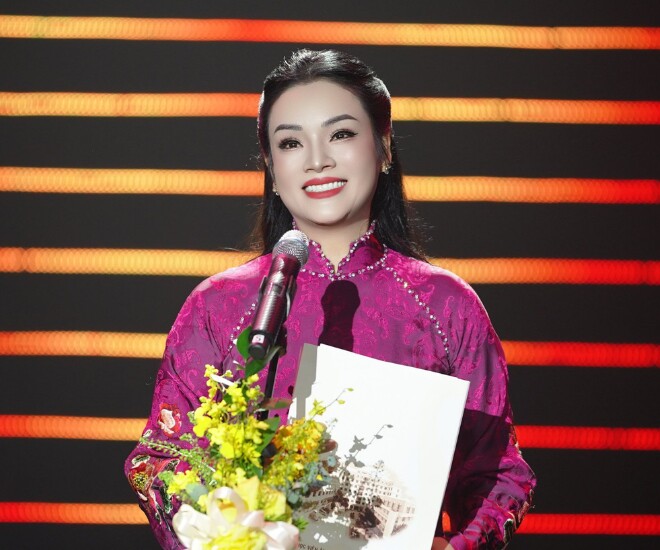 2 nữ nghệ sĩ là Phó Giáo sư - Tiến sĩ: Người làm Trưởng khoa trẻ đẹp, người sống cực kín tiếng - 1