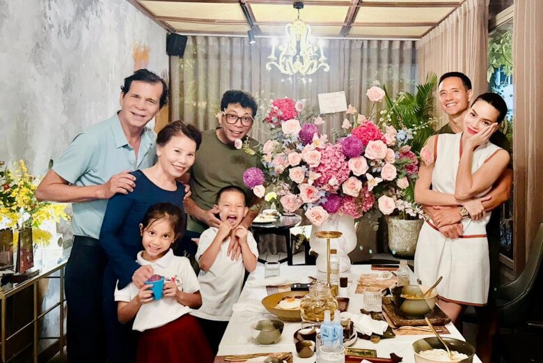 Mẹ ruột Hồ Ngọc Hà U70 vẫn nhảy cực quyến rũ, khoe dáng thon gọn chuẩn người sinh ra "nữ hoàng giải trí" - 4