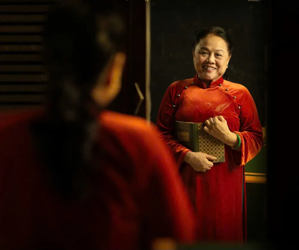 Nghệ sĩ Ái Như lần đầu đóng điện ảnh: Được ông xã đưa đón đi quay phim, nhận mình không phải gương mặt "bán vé" - 2