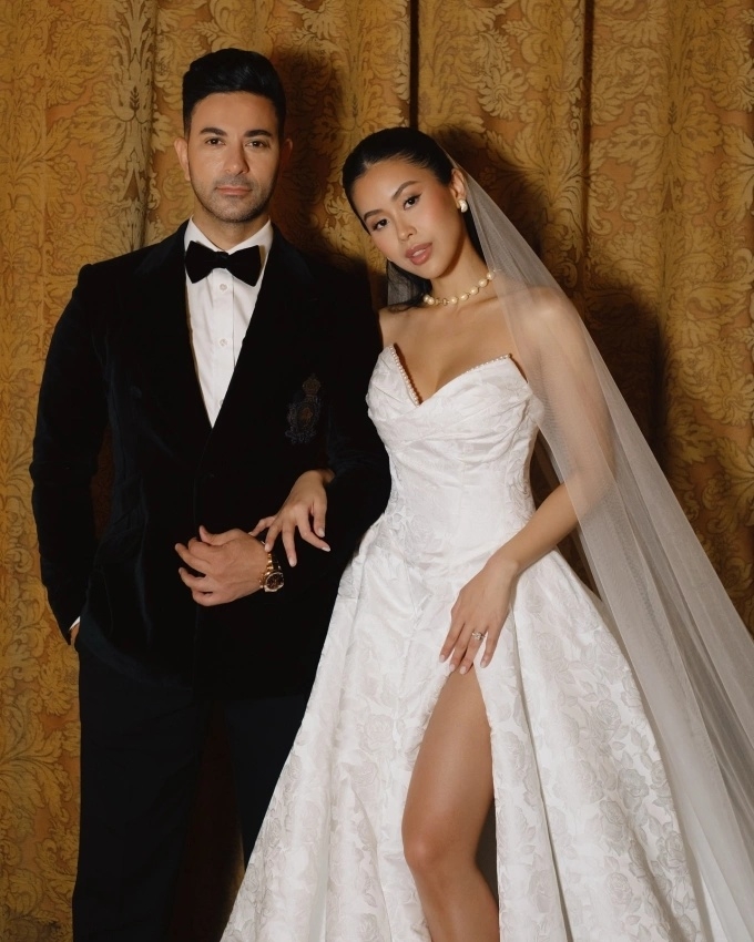 Quy định trong đám cưới các con tỷ phú Johnathan Hạnh Nguyễn: Tiên Nguyễn trái ngược Tăng Thanh Hà, vợ chồng Linh Rin cực nghiêm ngặt - 4