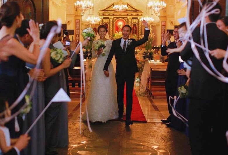 Quy định trong đám cưới các con tỷ phú Johnathan Hạnh Nguyễn: Tiên Nguyễn trái ngược Tăng Thanh Hà, vợ chồng Linh Rin cực nghiêm ngặt - 5