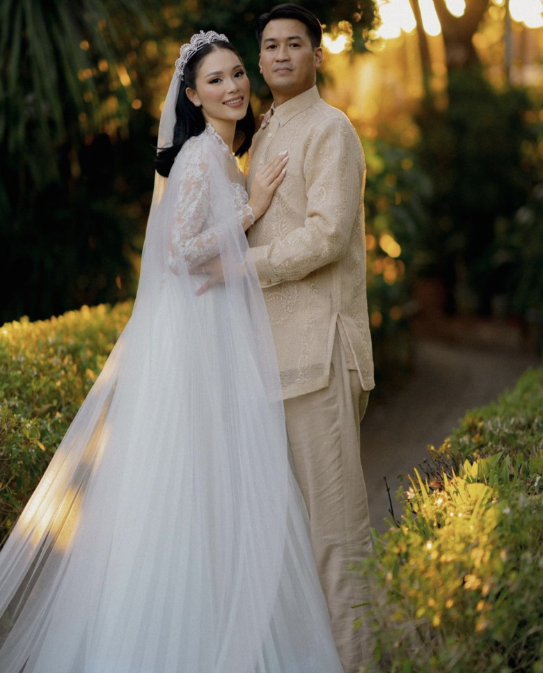 Quy định trong đám cưới các con tỷ phú Johnathan Hạnh Nguyễn: Tiên Nguyễn trái ngược Tăng Thanh Hà, vợ chồng Linh Rin cực nghiêm ngặt - 10