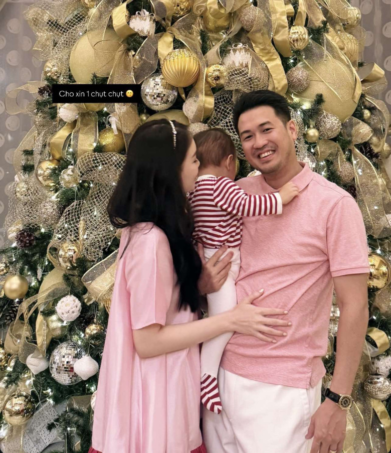 Quy định trong đám cưới các con tỷ phú Johnathan Hạnh Nguyễn: Tiên Nguyễn trái ngược Tăng Thanh Hà, vợ chồng Linh Rin cực nghiêm ngặt - 13