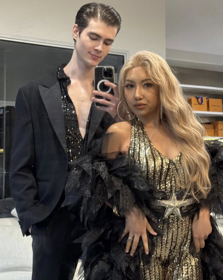 Sao nam "gây sốt" vì giống hoàng tử cổ tích: Là mẫu Nga gần 2m cưới cô gái 1m55, từng chạy thục mạng vì động đất - 14