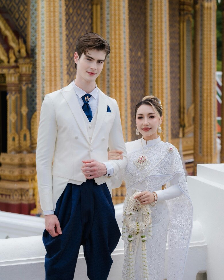 Sao nam "gây sốt" vì giống hoàng tử cổ tích: Là mẫu Nga gần 2m cưới cô gái 1m55, từng chạy thục mạng vì động đất - 13