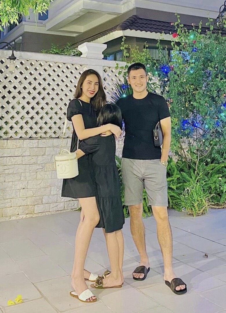 Sao Việt làm đám cưới ở chùa: Công Vinh chọn quy y theo Thủy Tiên, Đoàn Minh Tài xứng đôi với vợ kém 16 tuổi - 7