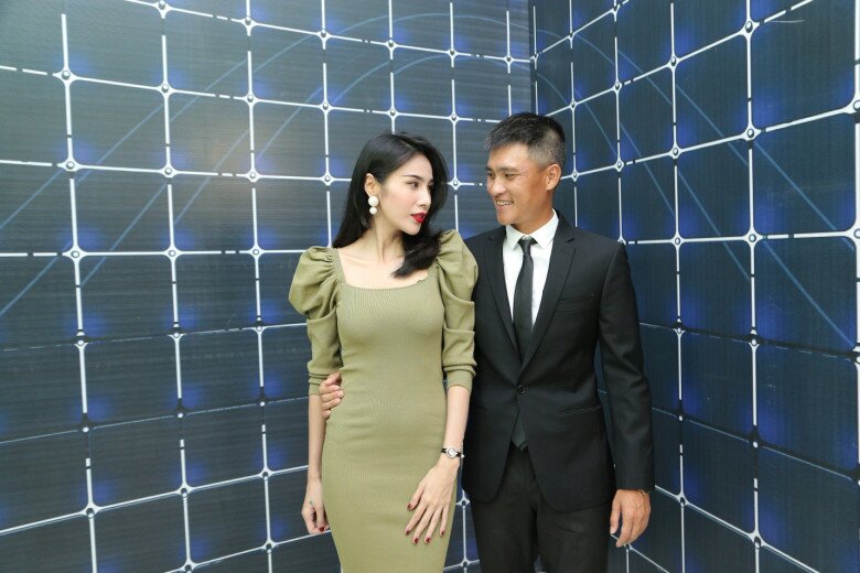 Sao Việt làm đám cưới ở chùa: Công Vinh chọn quy y theo Thủy Tiên, Đoàn Minh Tài xứng đôi với vợ kém 16 tuổi - 8