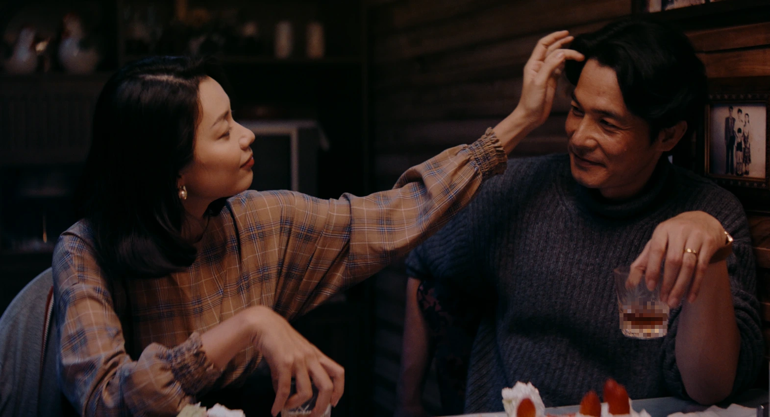 "Vợ mới" nóng bỏng của Quách Ngọc Ngoan: Ly hôn vẫn giữ liên lạc với chồng cũ, bị trầm cảm sau khi sinh đôi - 2