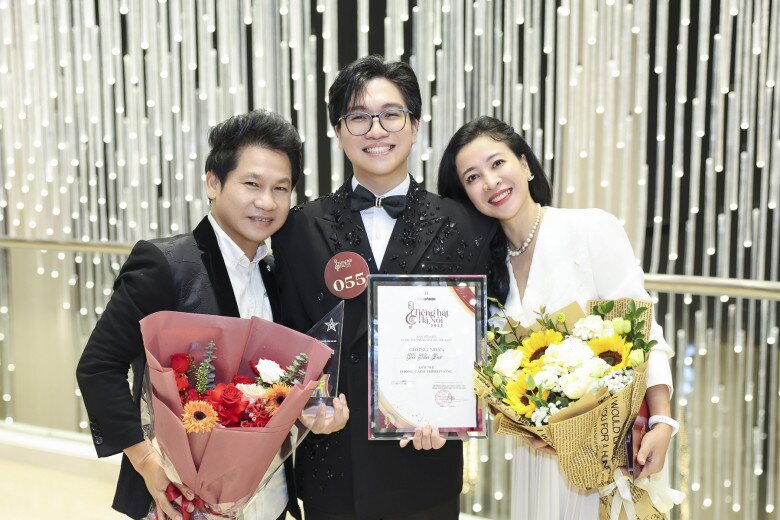 Con sao Việt nhận giải thưởng nghệ thuật năm 2025: Ái nữ Phan Đinh Tùng chuẩn bị đi Pháp, "ông hoàng nhạc đỏ" có người nối nghiệp - 6