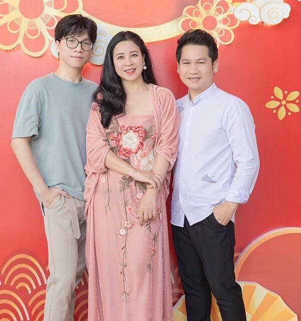 Con sao Việt nhận giải thưởng nghệ thuật năm 2025: Ái nữ Phan Đinh Tùng chuẩn bị đi Pháp, "ông hoàng nhạc đỏ" có người nối nghiệp - 8