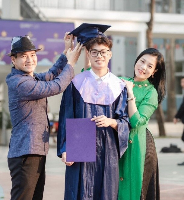 Con sao Việt nổi tiếng ở trường đại học: Quý tử của NSND Xuân Bắc đỗ Học viện Ngoại giao, con trai Thảo Vân thành nam chính - 4
