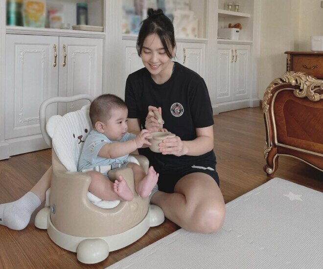 MC Mai Ngọc được ông xã giấu mặt người Bắc Giang tháp tùng đi dự tiệc, tự tin khoe vóc dáng như thời son rỗi - 9