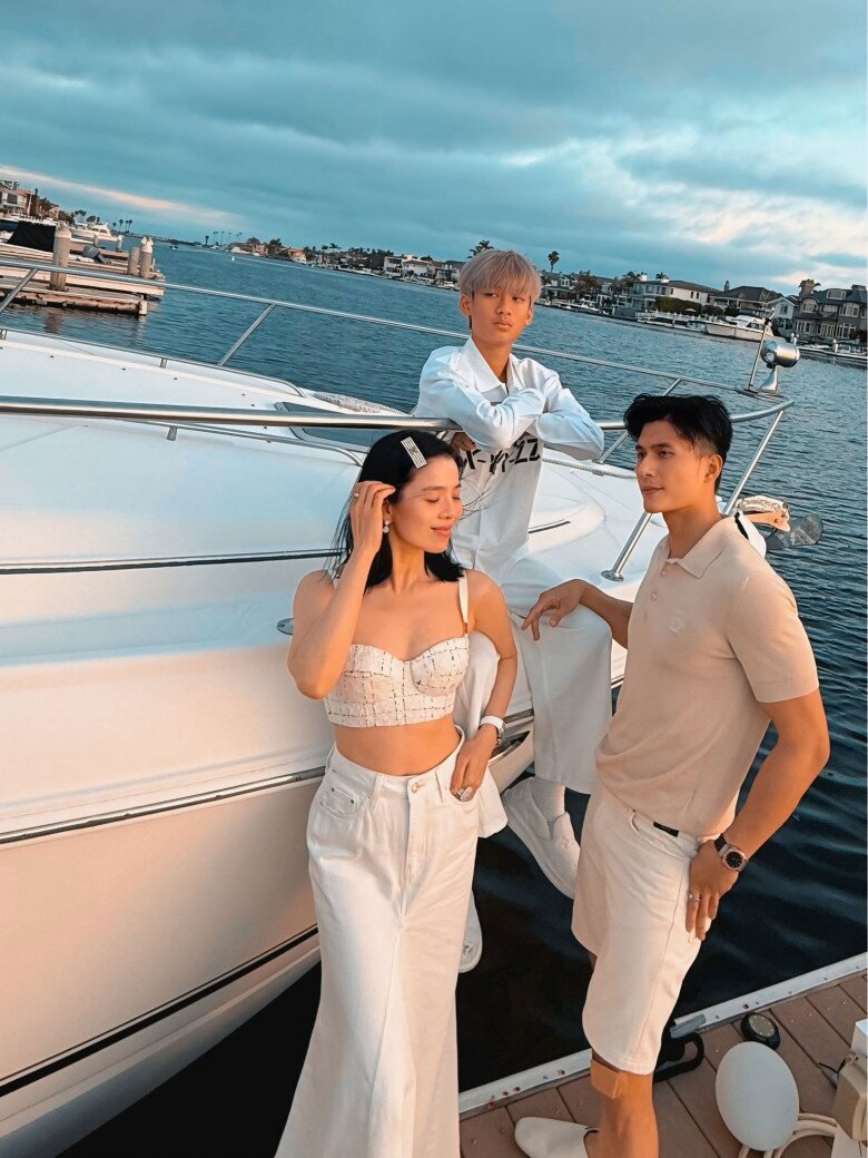 Quý tử 14 tuổi của Lệ Quyên hưởng gen cao to từ bố, 1m8 là cầu thủ bóng rổ, có "dì ghẻ" thúc ép từng chai sữa - 10