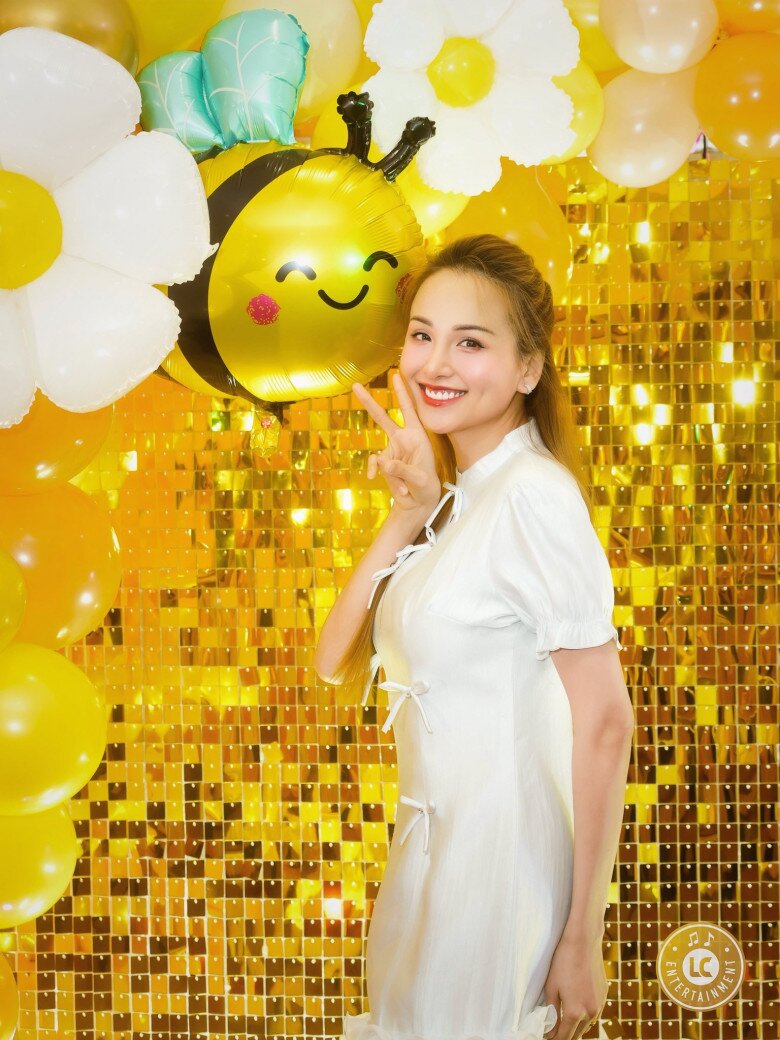 Sao Việt 24h: Con gái MC Quyền Linh khoe vẻ quyến rũ, thả thính cực mượt, sẵn sàng "dìm" bản thân để "an ủi" khán giả - 12