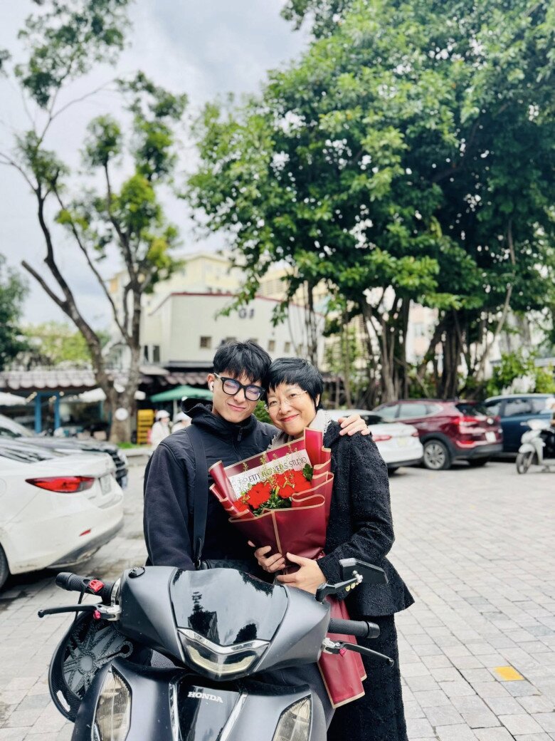 Sao Việt 24h: Jun Phạm hé lộ nửa gương mặt con gái Ngô Thanh Vân, nhóc tì 4 tháng tuổi bụ bẫm, lông mi "dài ngoằng" - 5