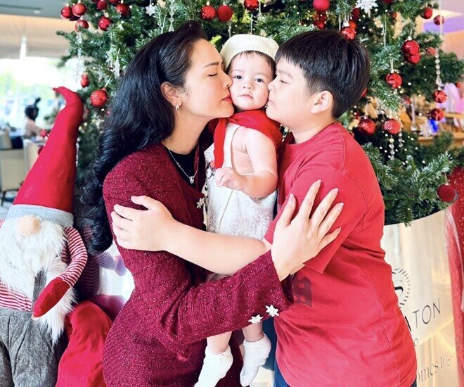 Sao Việt 24h: Nhật Kim Anh khoe con gái lần đầu đi dã ngoại, ái nữ lai diện áo bà ba ngơ ngác trước mọi thứ - 5