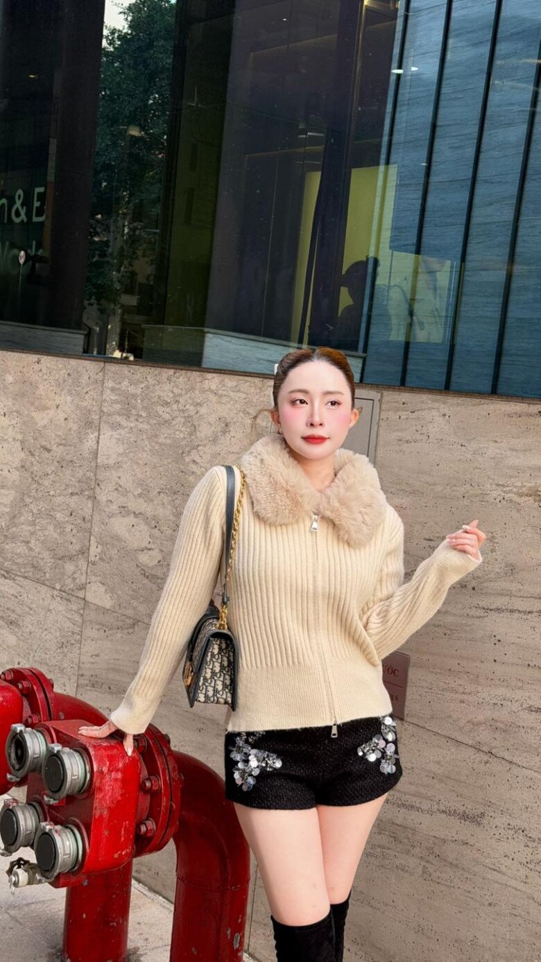 Sao Việt 24h: Trần Bảo Sơn khoe ái nữ và mẹ ruột, Bảo Tiên đẹp rạng rỡ ở tuổi 17, được xem là "bản sao" của bố - 14