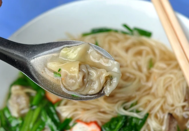 Đi tìm 3 quán mì vằn thắn lâu đời ngon nổi tiếng Thủ đô: Có quán mệnh danh là "siêu chảnh", chỉ bán vài tiếng là hết sạch - 3