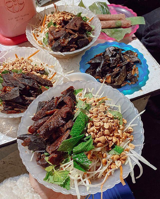 Đi tìm 2 quán nộm bò khô lâu năm giữa lòng phố cổ: Có quán tồn tại hơn 70 năm, mỗi ngày bán hết veo 80kg thịt bò - 4