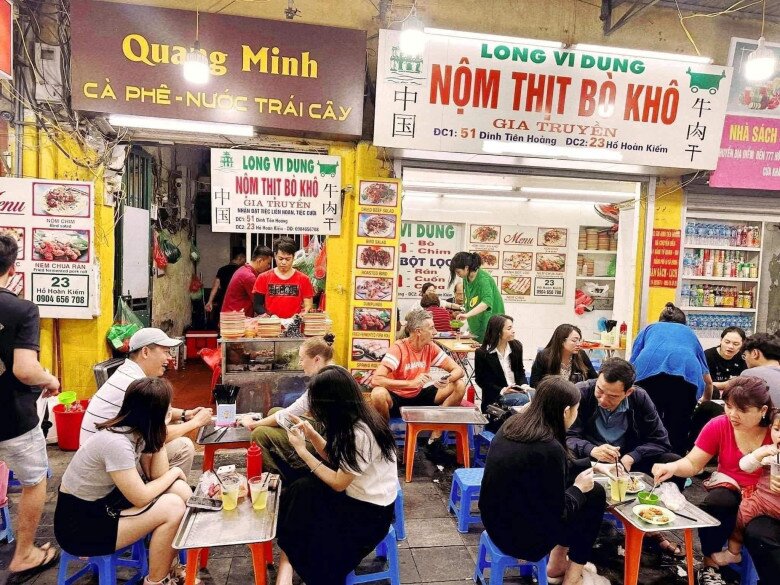 Đi tìm 2 quán nộm bò khô lâu năm giữa lòng phố cổ: Có quán tồn tại hơn 70 năm, mỗi ngày bán hết veo 80kg thịt bò - 2