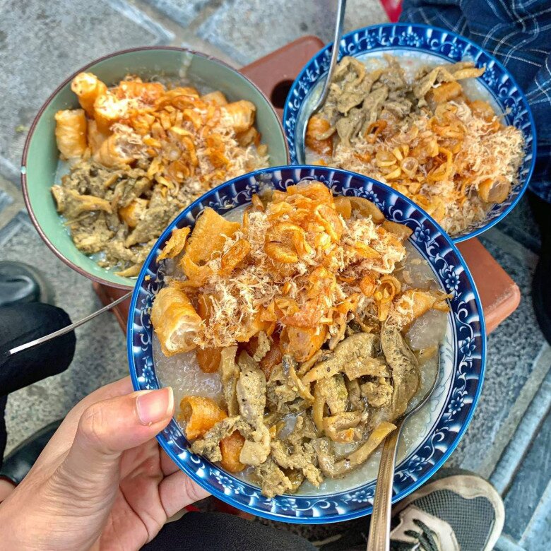 3 quán cháo trai lâu đời nhất Hà Nội: Có quán tồn tại hơn 40 năm, nhiều khách quen ăn từ bé tới lớn vẫn chỉ một hương vị - 4