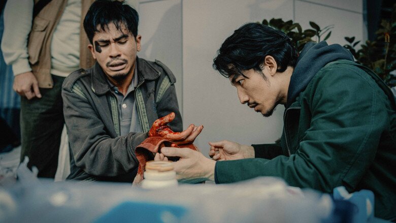 Bác Sĩ Tha Hương: Phim về lao động nhập cư khiến Liên Bỉnh Phát thức trắng để học thoại 3 thứ tiếng, nay làm nên lịch sử - 8