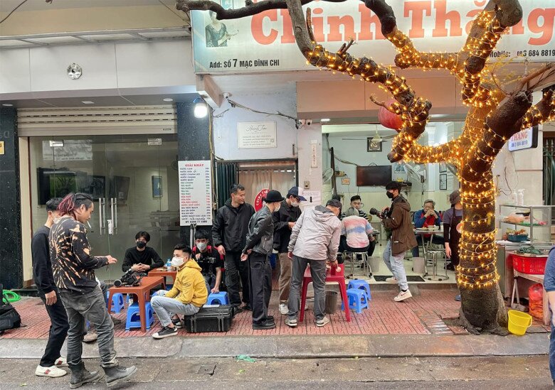 Ít ai biết &#34;sự tích&#34; về món phở cuốn trứ danh Hà Nội: Quán ăn đầu tiên &#34;phát minh&#34; ra xuất sắc được Michelin vinh danh - 6