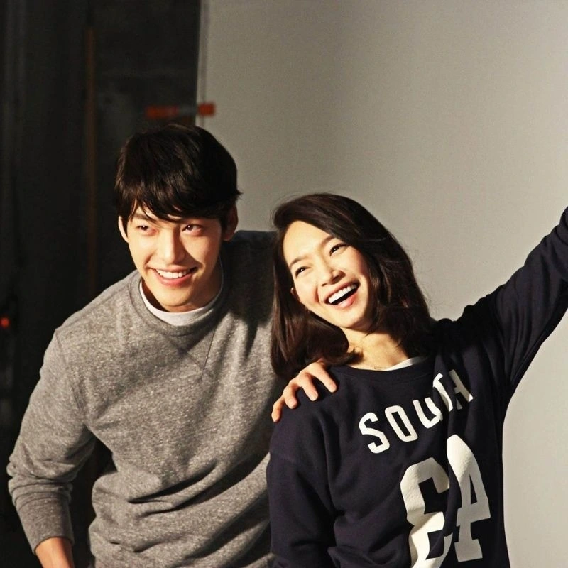 Thần Đèn Ơi Ước Đi: Kim Woo Bin tấu hài gợi nhớ cảnh huyền thoại, hóa Song Hye Kyo khiến khán giả &#34;cười ngất&#34; - 11