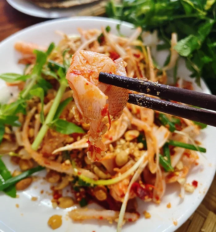 Loài cá có tên nghe &#34;cục súc&#34; đem làm gỏi thành đặc sản nức tiếng ở Hà Tĩnh, người khó tính nhất cũng gật gù khen ngon - 5