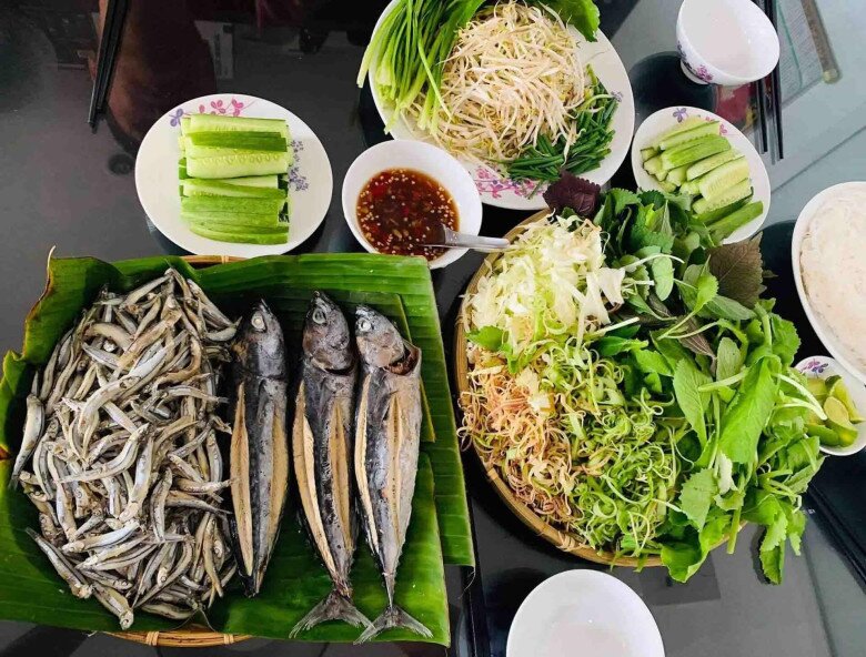 Loài cá có tên nghe đã thấy ngạc nhiên là đặc sản dân dã ở Phú Yên, ai ăn cũng phải bất ngờ thốt lên: &#34;Ồ!&#34; - 5