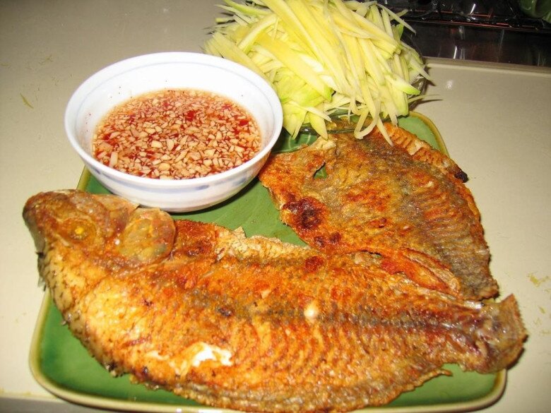 Đảo Lý Sơn có loài cá “thoắt ẩn thoắt hiện” mang cái tên nghe &#34;rợn tóc gáy&#34; cực khó săn, có tiền chưa chắc mua được - 5
