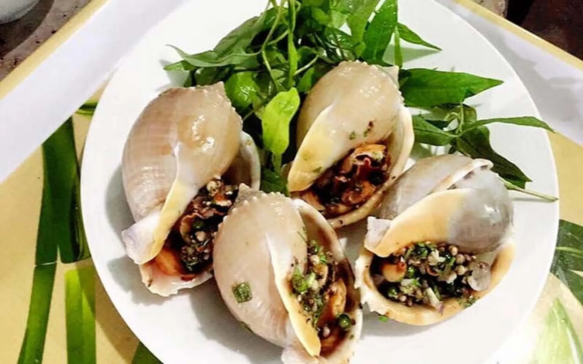 Loài ốc tên nghe đã thấy &#34;bốc mùi&#34; xưa chẳng ai thèm ăn, nay thành đặc sản không thể thiếu ở nhà hàng, giá đến 270.000đ/kg - 5