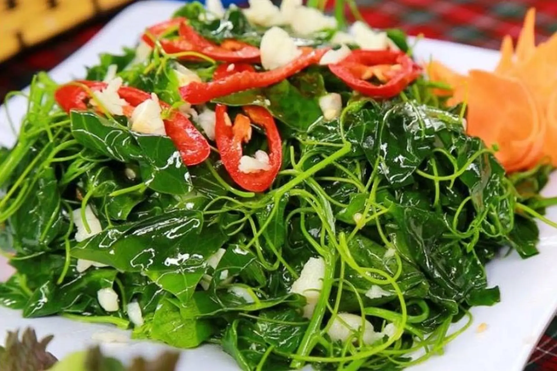 Loại rau khiến khách &#34;bịt mũi&#34; bỏ chạy lại thành đặc sản xuất khẩu sang Mỹ nhờ hương vị lạ và siêu bổ dưỡng - 2