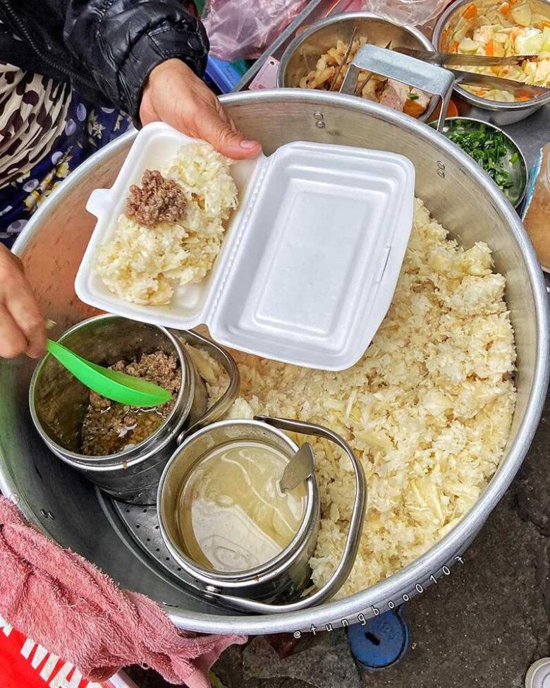 Món ăn &#34;cứu đói&#34; từ thời bao cấp nay thành đặc sản cực hiếm ở Hà Nội: Khắp Thủ đô chỉ còn đúng 1 quán bán suốt hơn 20 năm - 2