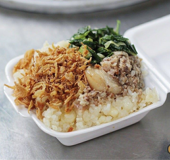 Món ăn &#34;cứu đói&#34; từ thời bao cấp nay thành đặc sản cực hiếm ở Hà Nội: Khắp Thủ đô chỉ còn đúng 1 quán bán suốt hơn 20 năm - 4