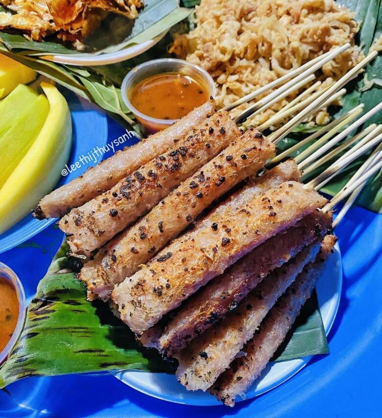 Món ăn đường phố "gây nghiện" nhất mùa này ở Hà Nội: Top 7 địa chỉ ngon "quên sầu" không thể bỏ qua! - 1